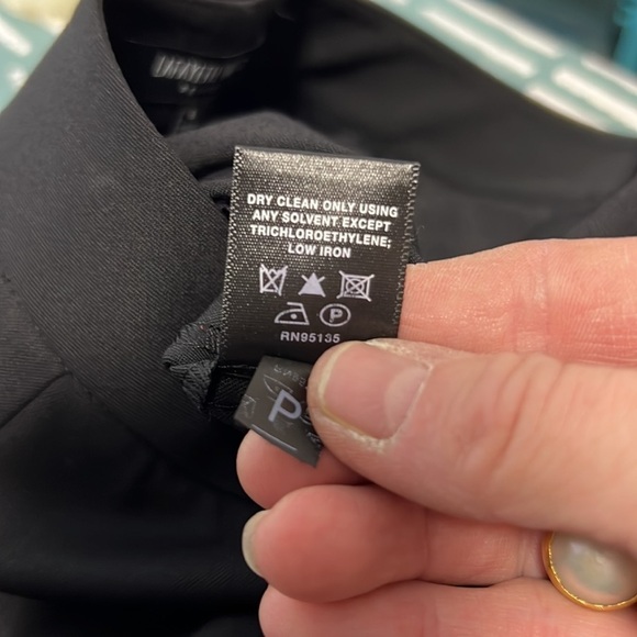 LaFayette 148 New York  Black Menswear Slacks size 6P - Picture 9 of 9